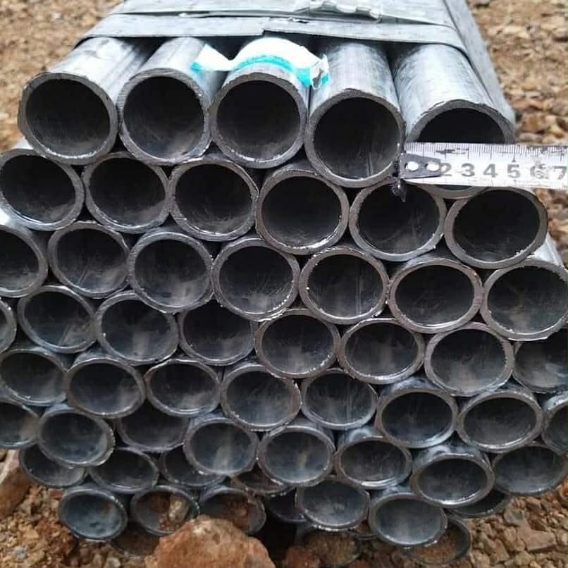 Nomad Fence-ийн төмөр материалын ойрын зураг